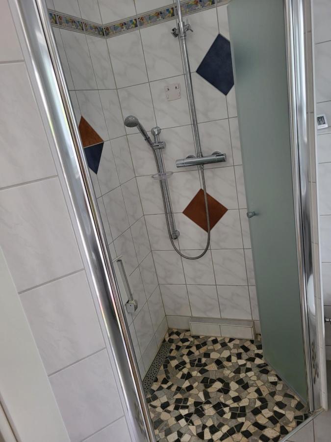 Ferienwohnung Fischbach フリードリヒスハーフェン エクステリア 写真